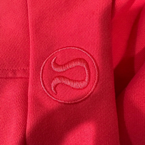 Lululemon Scuba Lip Gloss - Picture 8 of 13